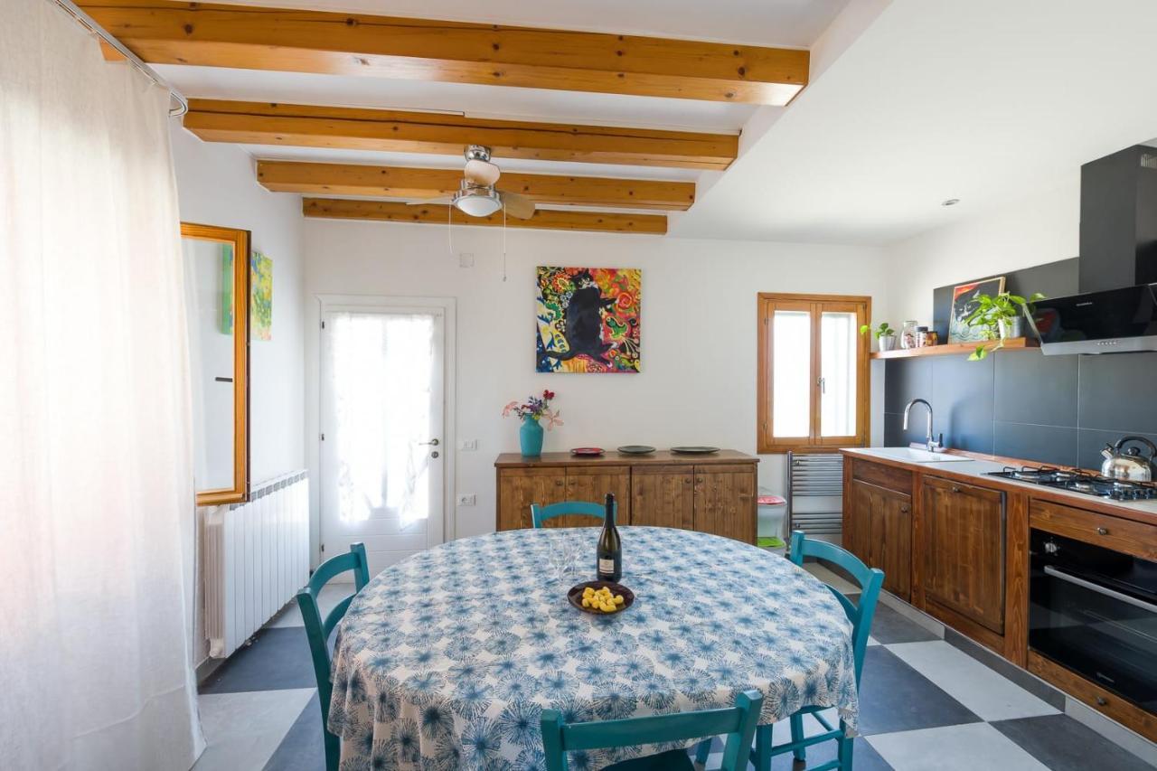 Night Galleria Holiday Home - Bed & Art In Burano - The Pink House Extérieur photo