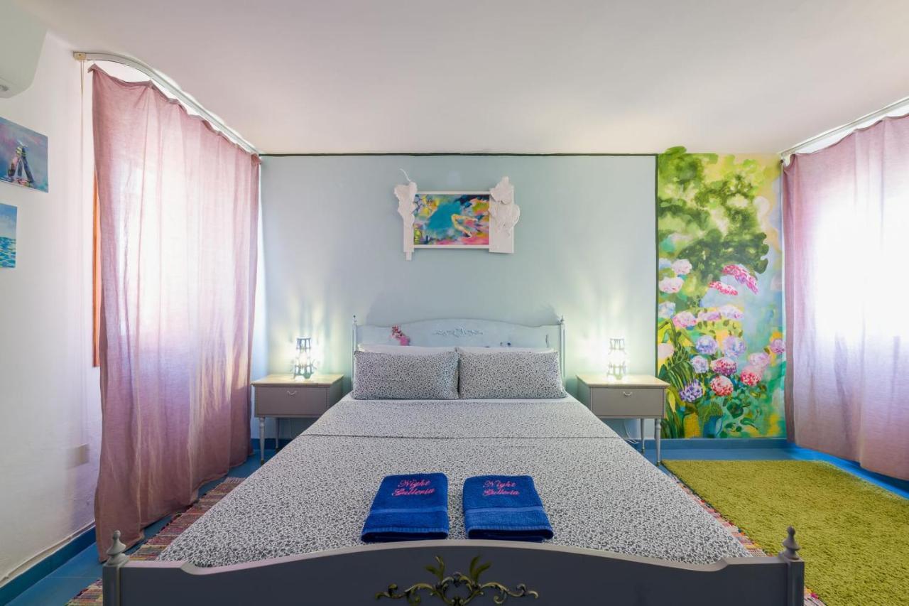Night Galleria Holiday Home - Bed & Art In Burano - The Pink House Extérieur photo