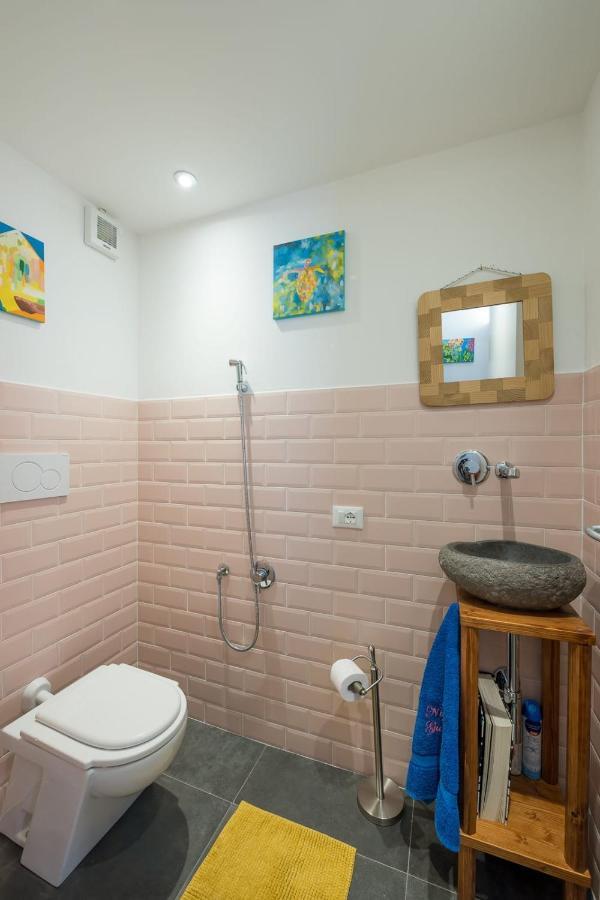 Night Galleria Holiday Home - Bed & Art In Burano - The Pink House Extérieur photo