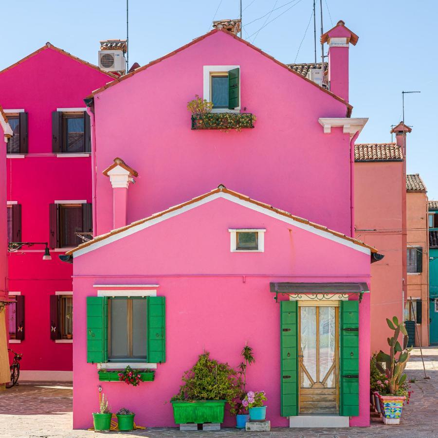 Night Galleria Holiday Home - Bed & Art In Burano - The Pink House Extérieur photo